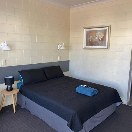 Central Point Motel Mount Isa Zewnętrze zdjęcie