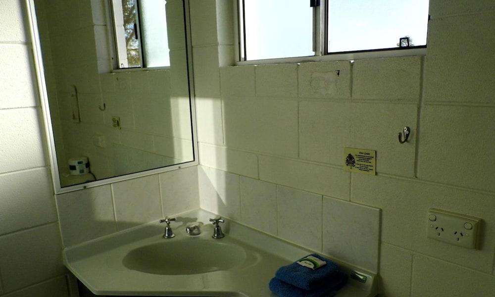 Central Point Motel Mount Isa Zewnętrze zdjęcie