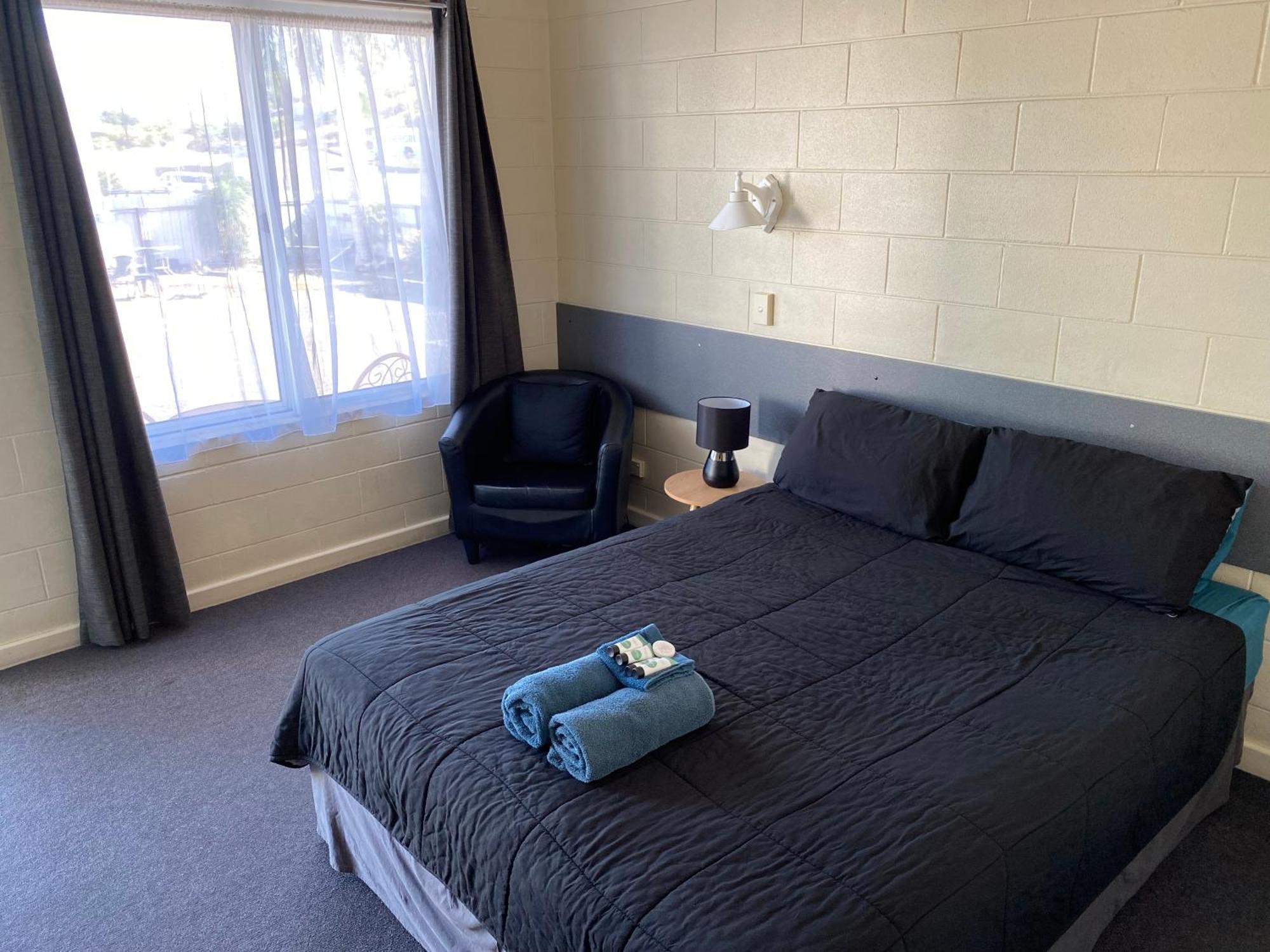 Central Point Motel Mount Isa Zewnętrze zdjęcie