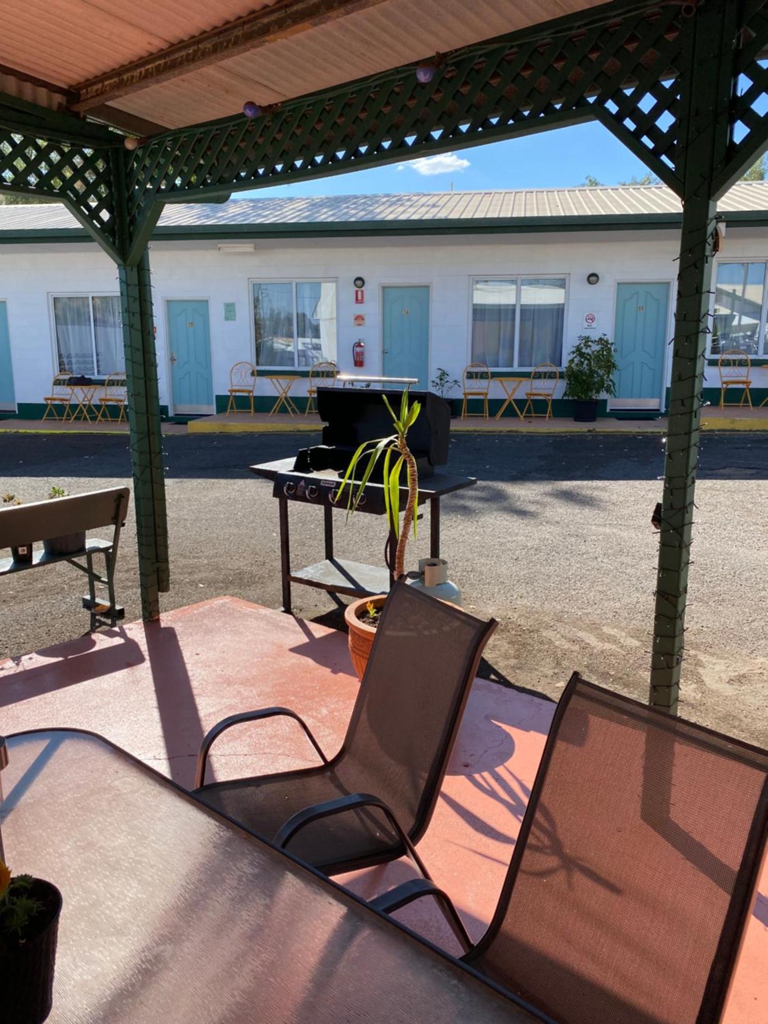 Central Point Motel Mount Isa Zewnętrze zdjęcie